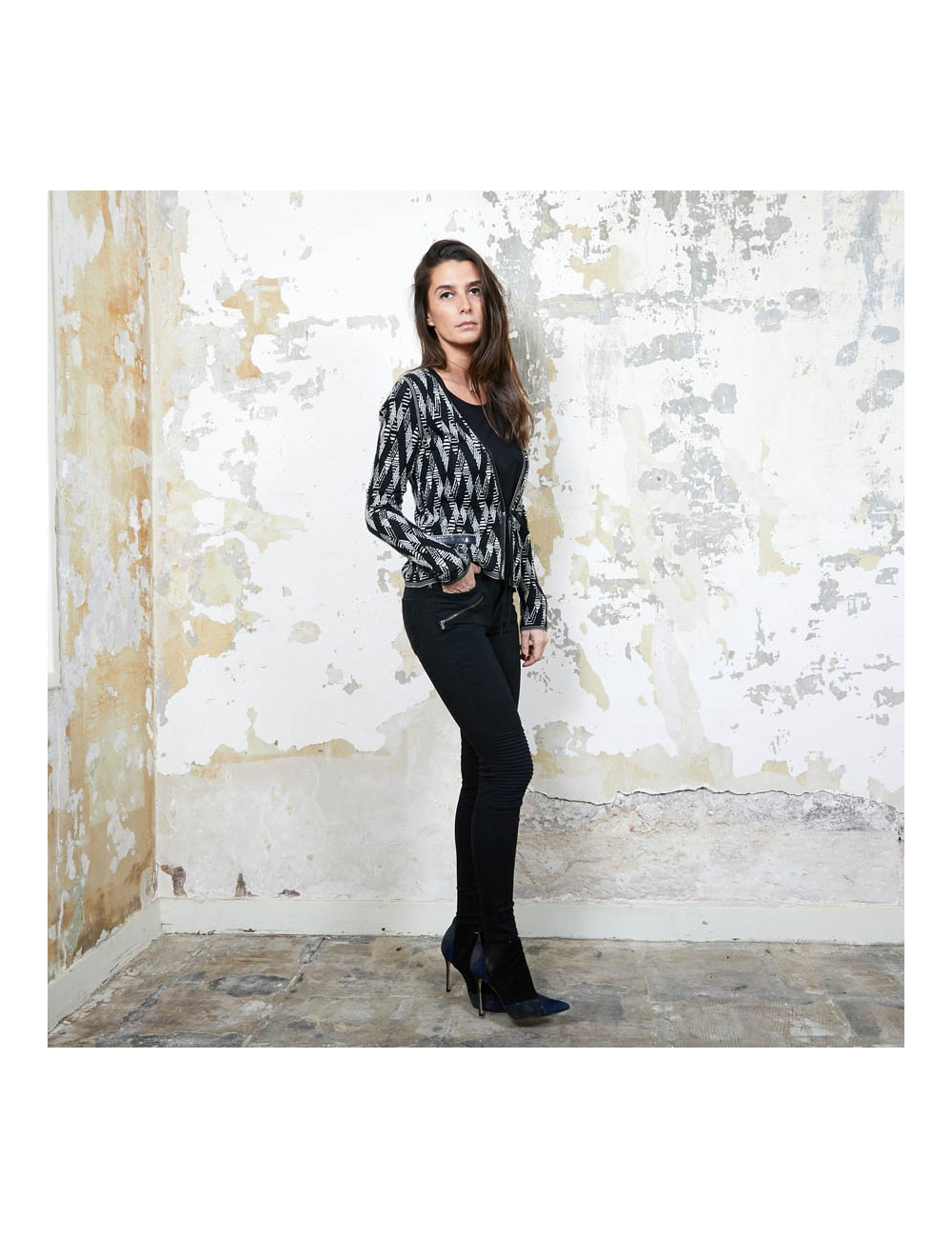 CHANEL cardigan in black and white cashmere size 36FR