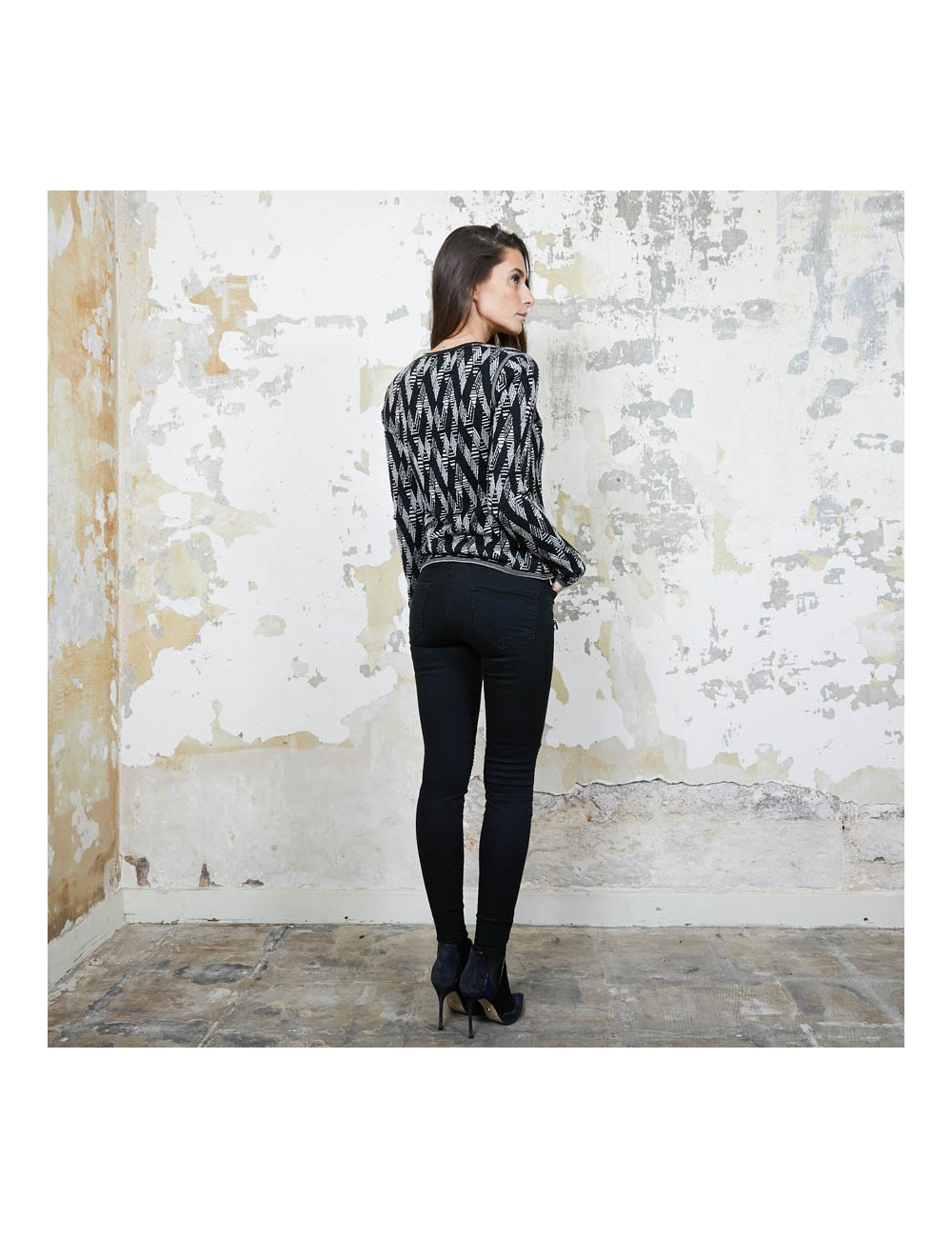 CHANEL cardigan in black and white cashmere size 36FR