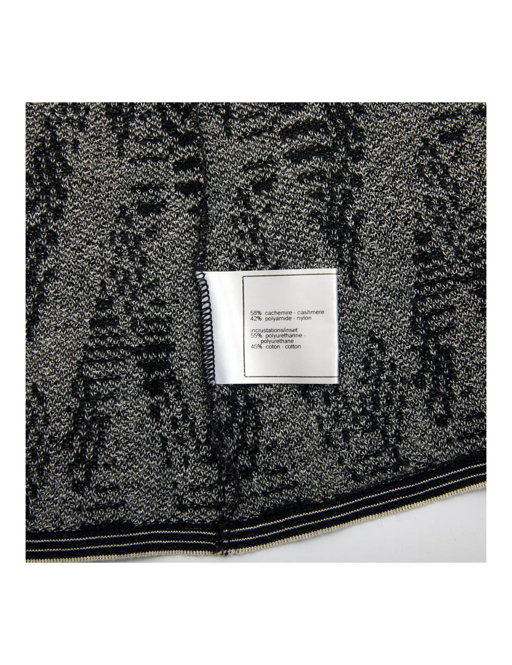 Gilet long  t 36 CHANEL en cachemire noir ET BLANC