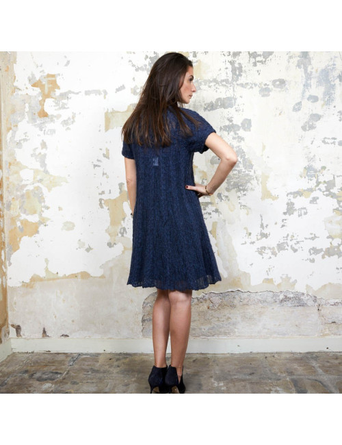 veste courteT 36 CHANEL en velours de soie noir