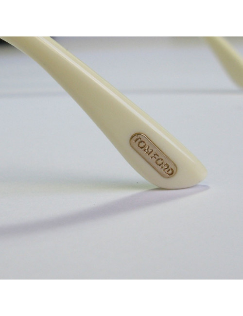 xxx Lunettes de soleil TOM FORD modèle Anastasia en plastique ivoire