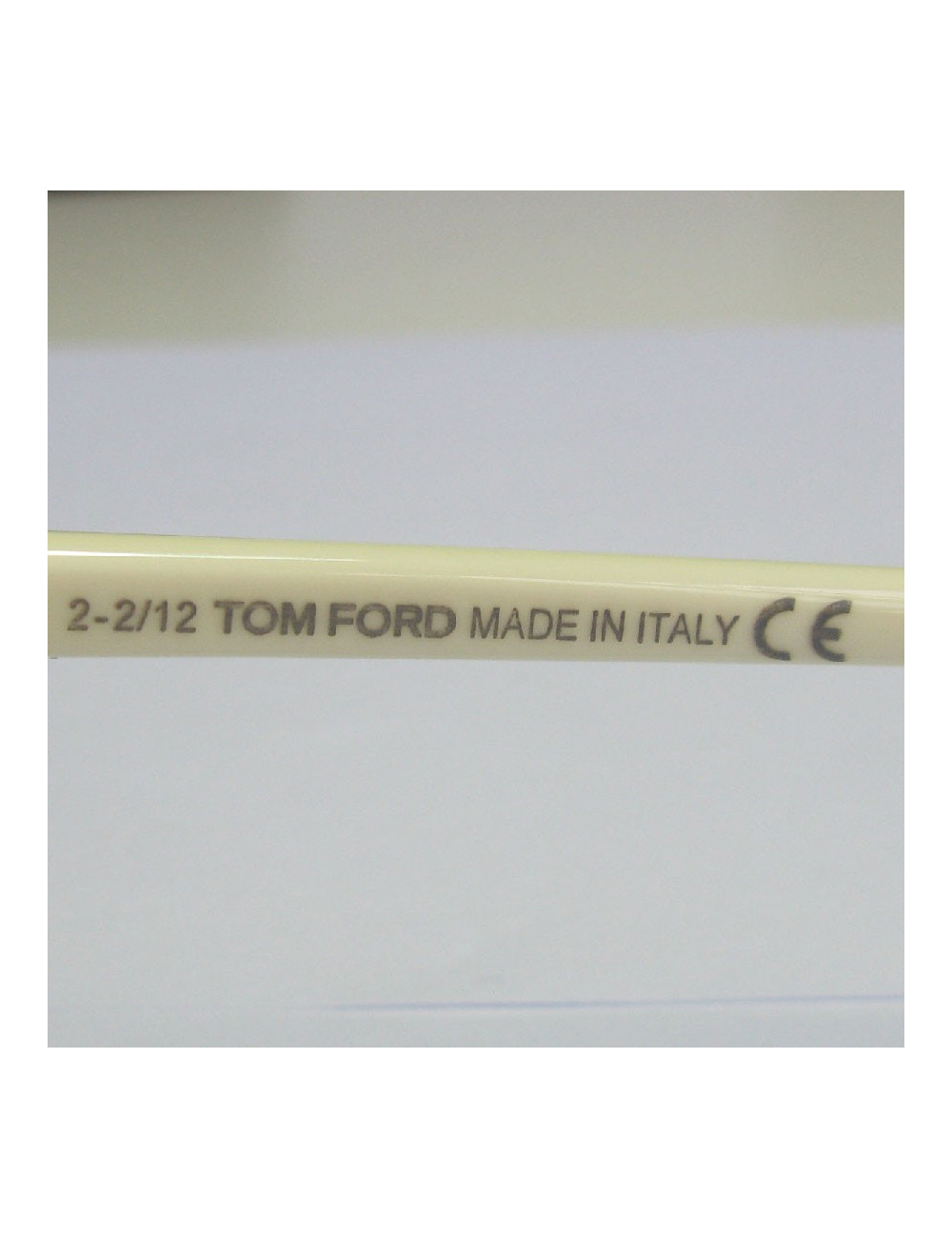 Lunettes de soleil TOM FORD papillon plastique ivoire