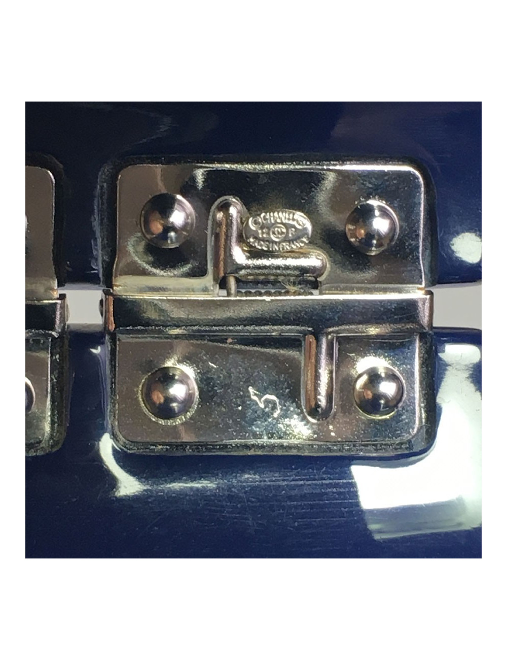 CHANEL cuff bracelet in blue lacquered resin and inclusion of rhinestones