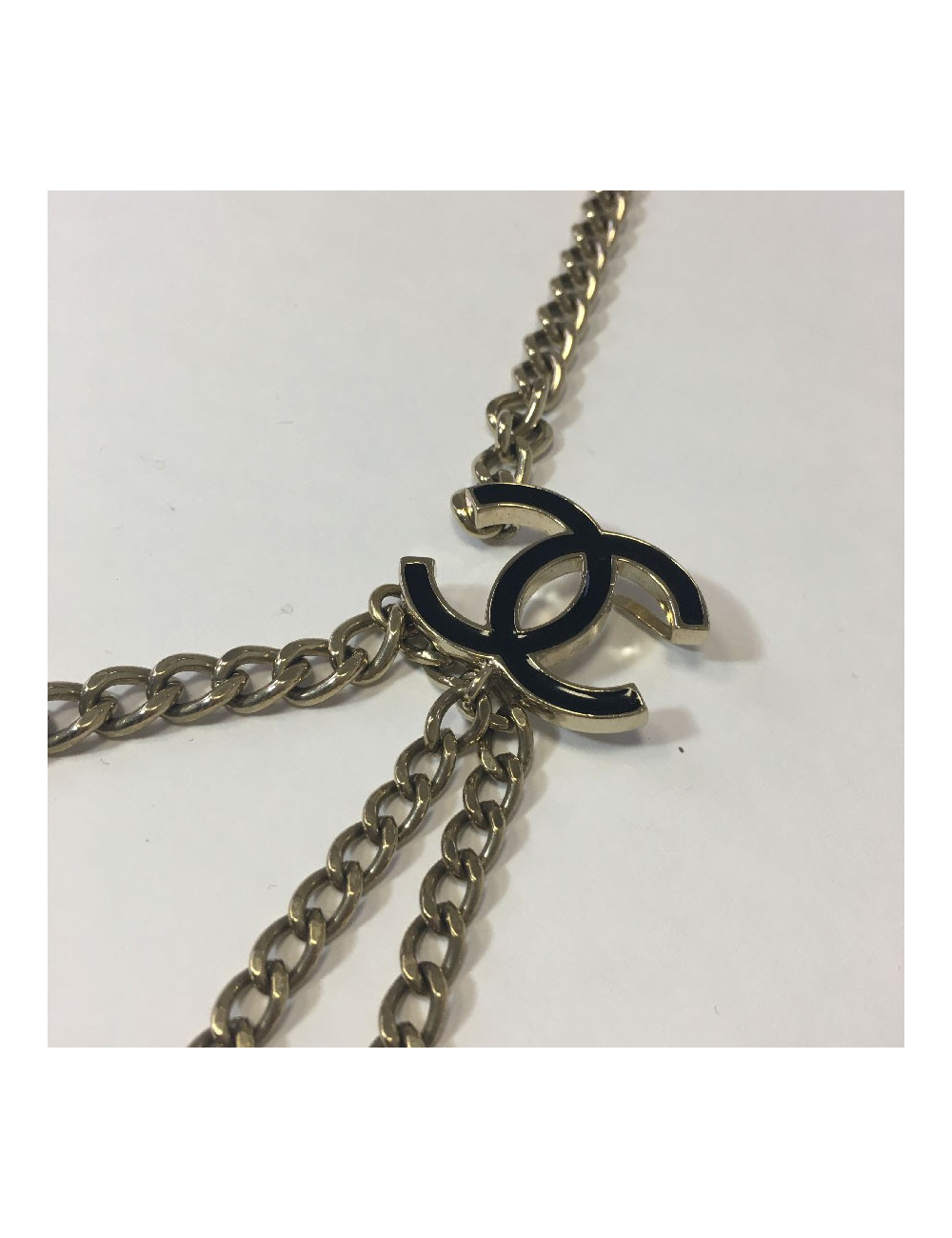 Ceinture CHANEL chaine argent et CC noir