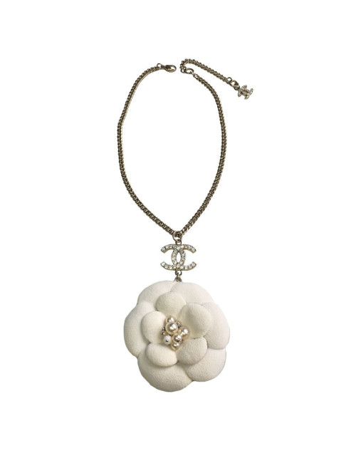 CHANEL necklace in gilded chain and white camellia pendant