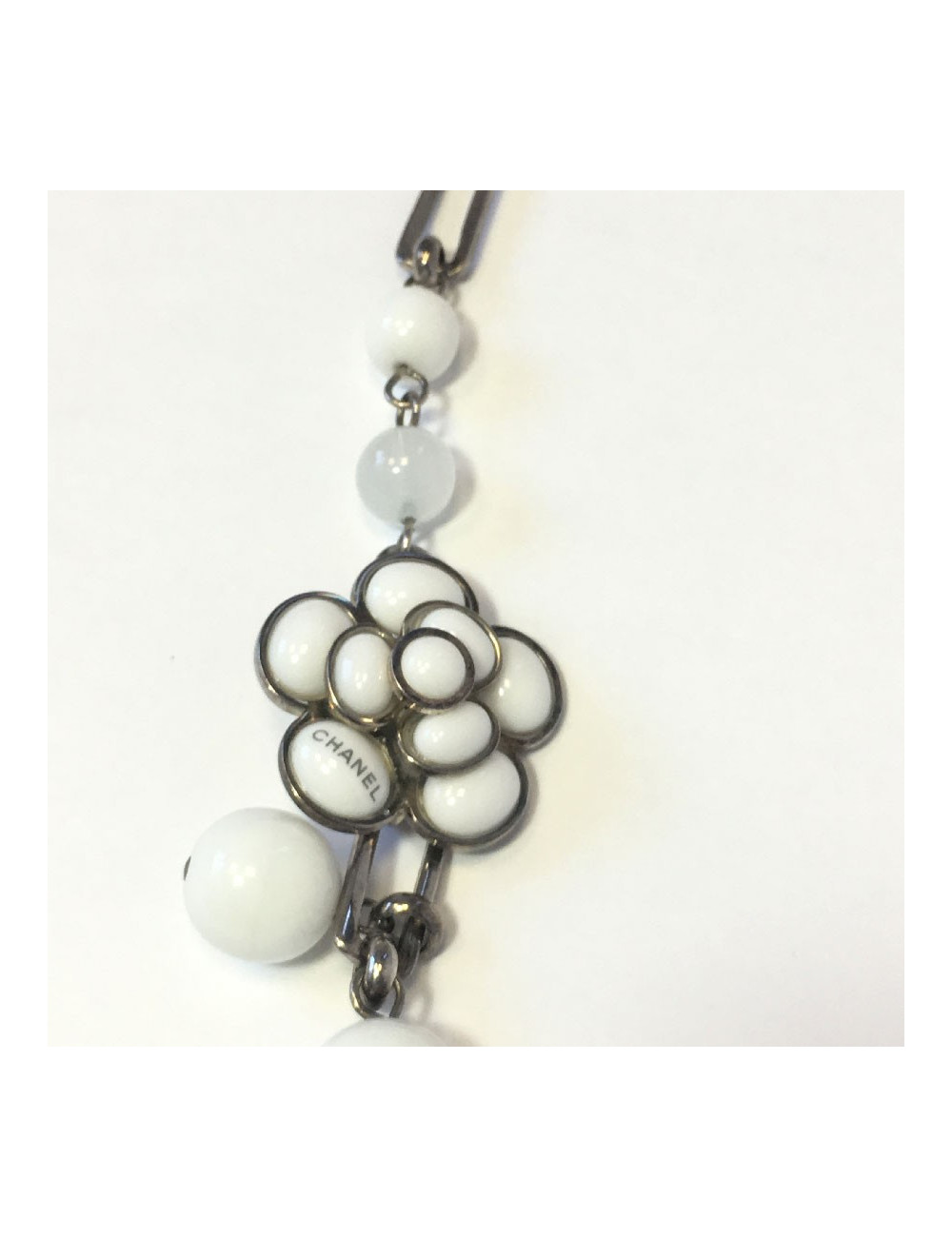 CHANEL necklace belt in white and transparent molten glass