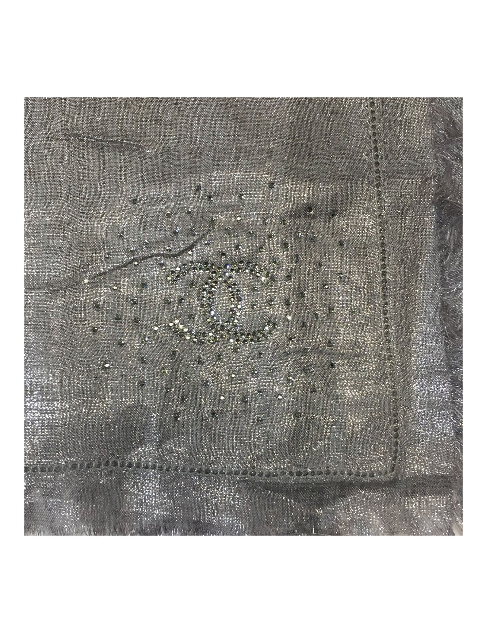Châle CHANEL en modal et soie gris et fils argentés