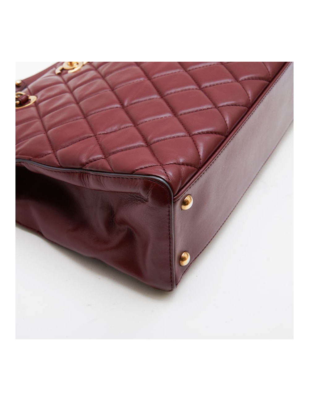 Sac cabas CHANEL cuir matelassé bordeaux