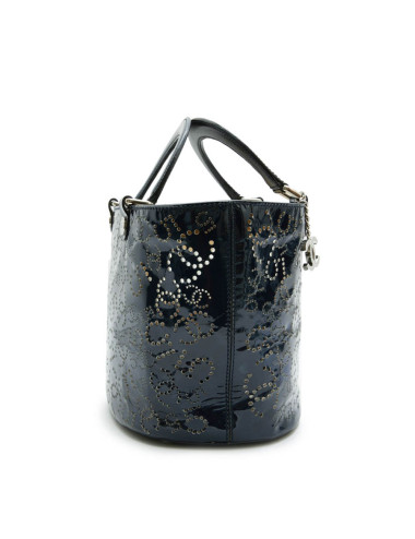 CHANEL bag in perforated navy blue patent leather 2