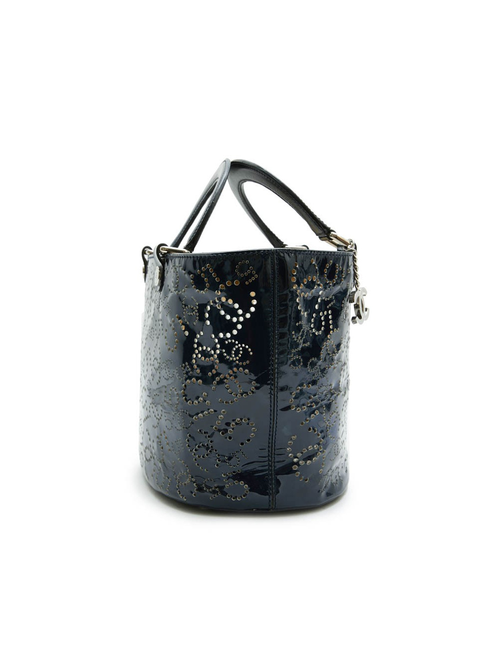 CHANEL bag in perforated navy blue patent leather