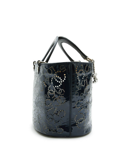 CHANEL bag in perforated navy blue patent leather