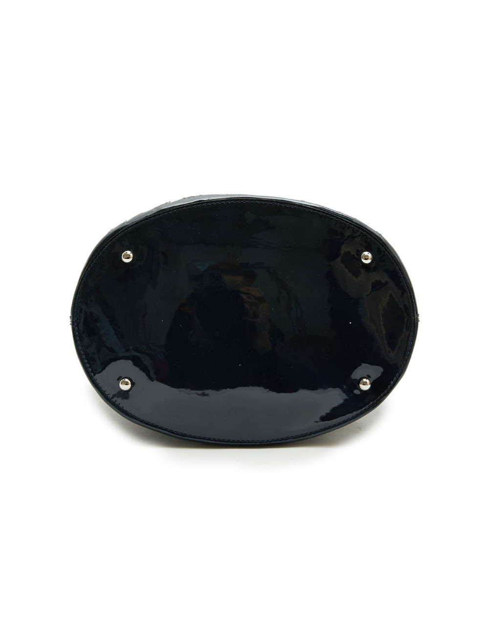 CHANEL bag in perforated navy blue patent leather