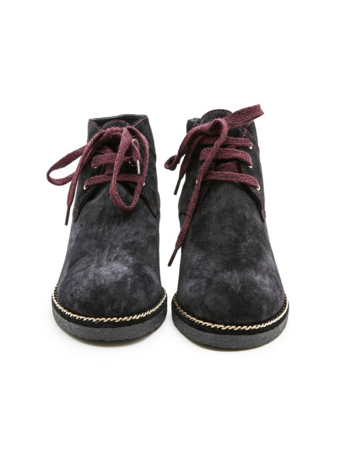 Boots CHANEL T37,5 veau velours violet foncé