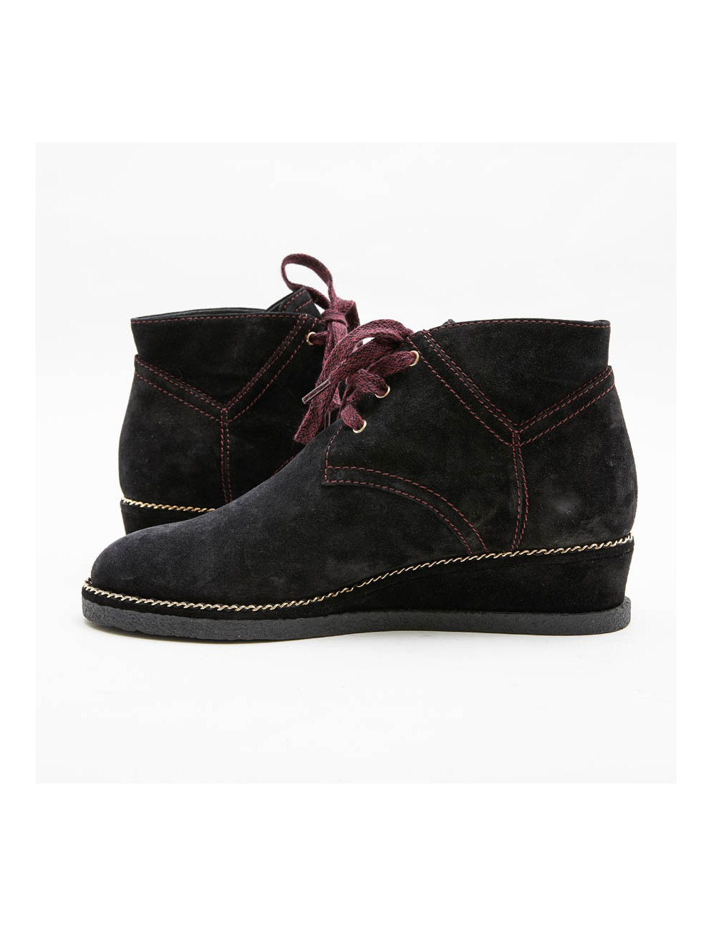 Boots CHANEL T37,5 veau velours violet foncé