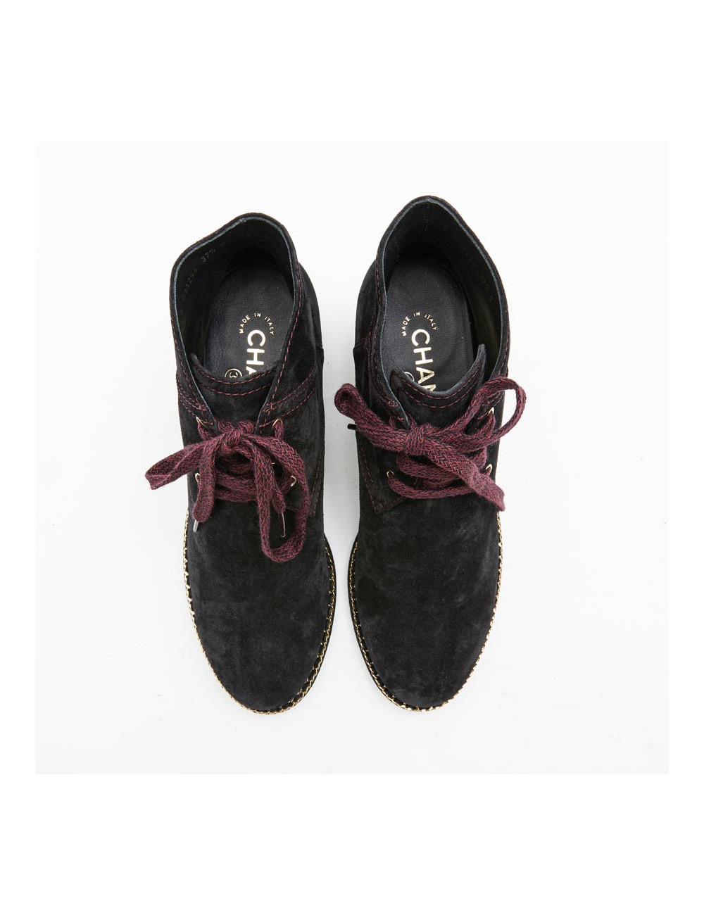 Boots CHANEL T37,5 veau velours violet foncé