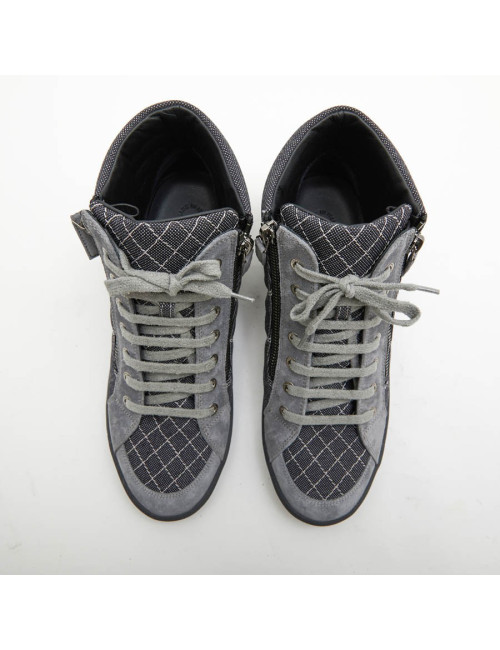 Boots Chanel T39,5 denim et veau velours gris