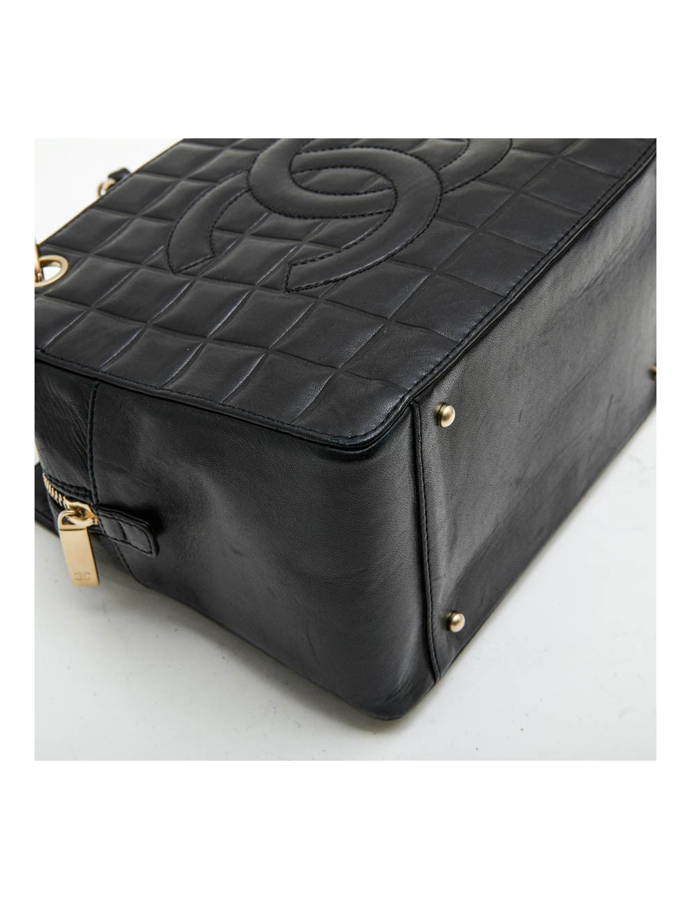 Sac cabas CHANEL cuir matelassé noir