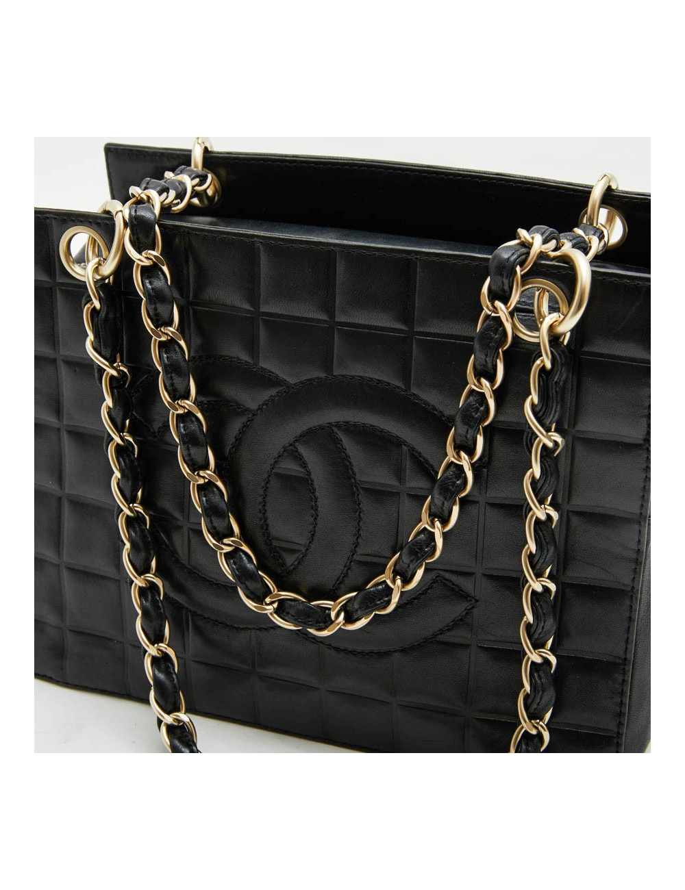 Sac cabas CHANEL cuir matelassé noir