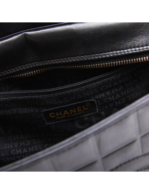 CHANEL tote bag in black quilted leather