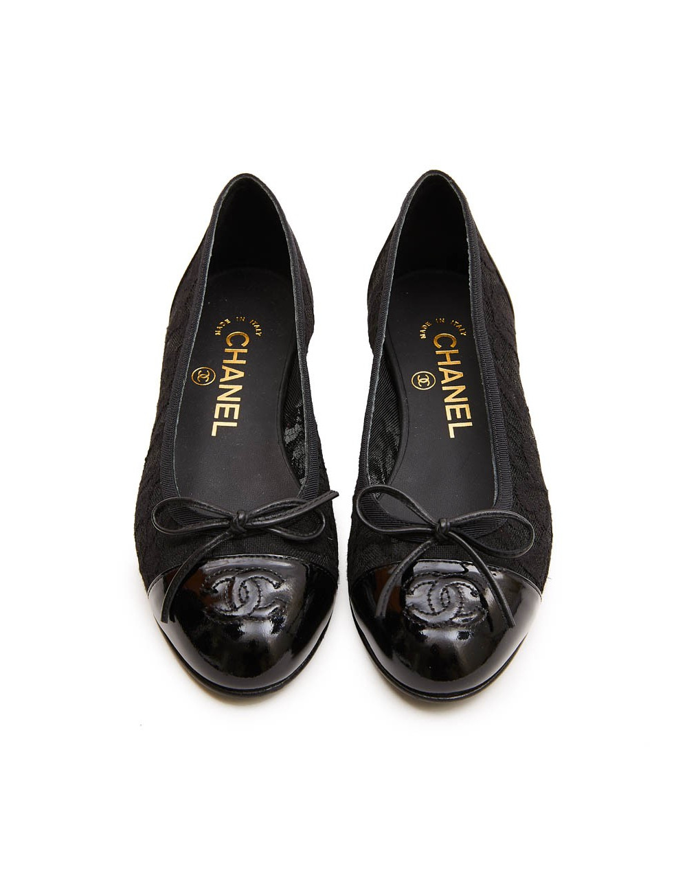 Ballerines T 34 CHANEL en dentelle et cuir noir