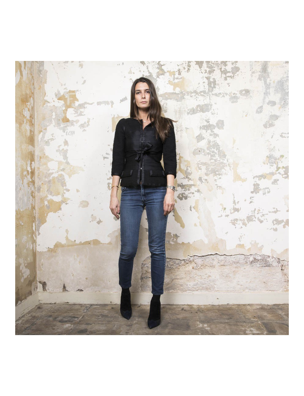 Veste T 34 CHANEL en tweed noir et rubans en soie