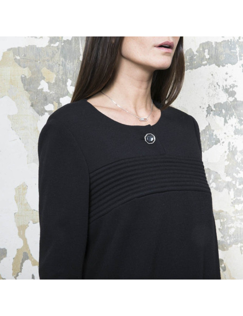 CHANEL T 38 in black wool jersey