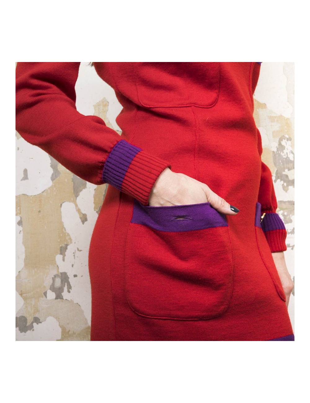CHANEL T 38 set sweater and skirt in red wool with purple borders