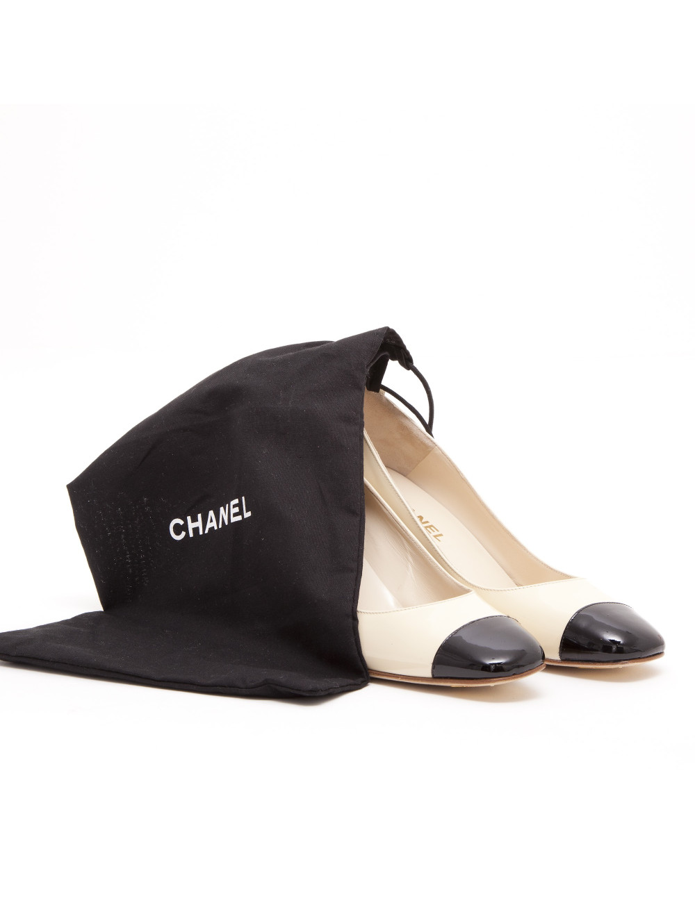 Escarpins CHANEL T 38.5 vernis beige