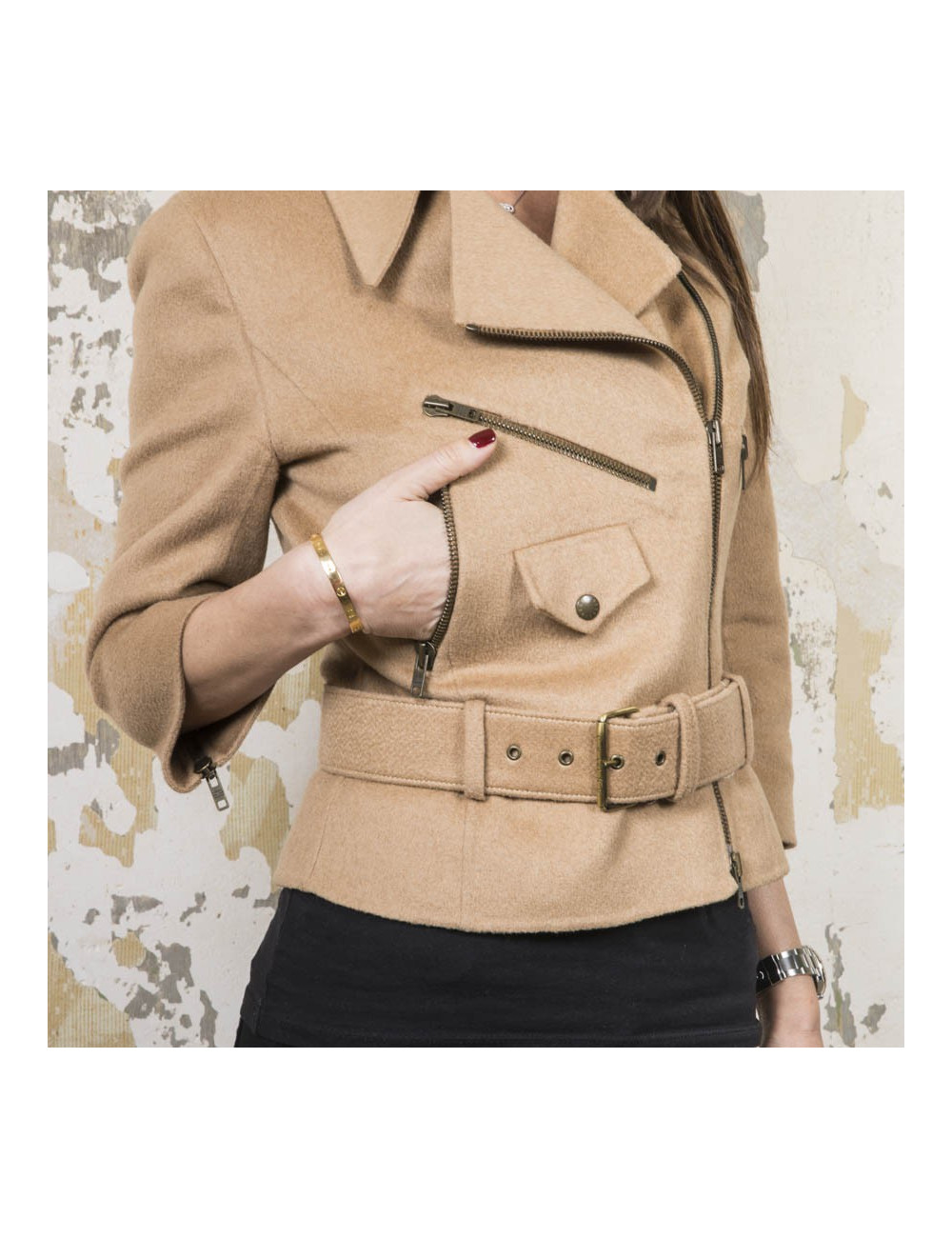 Veste SANS MARQUE manches trois quart en laine ? marron clair