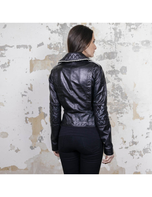 Perfecto  t 34 CHANEL cuir noir