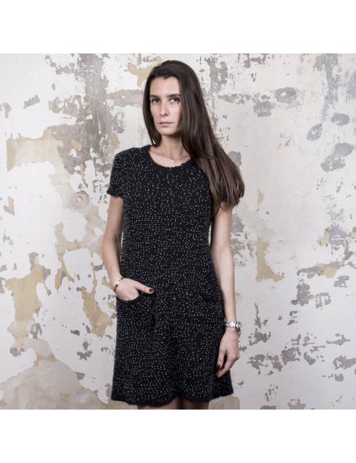 Robe CHANEL en laine noire perlée