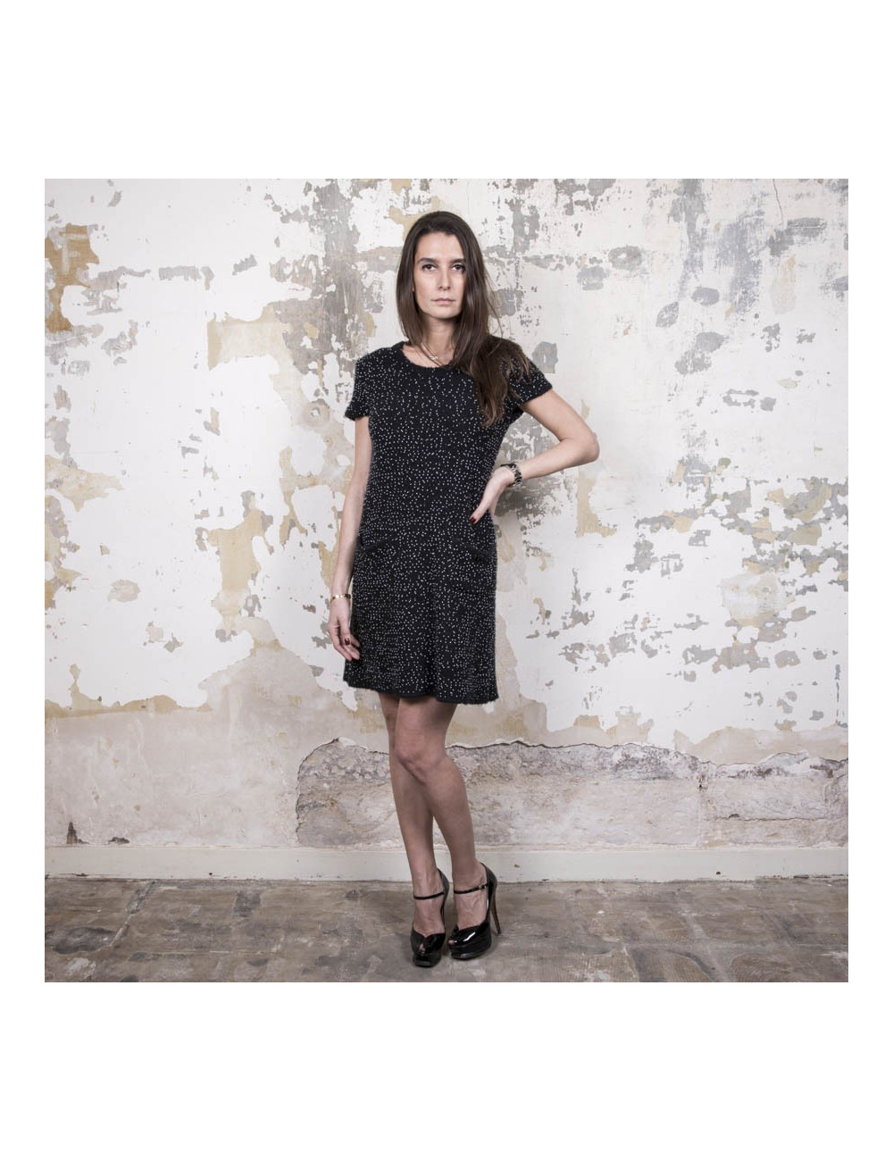 Robe CHANEL en laine noire perlée