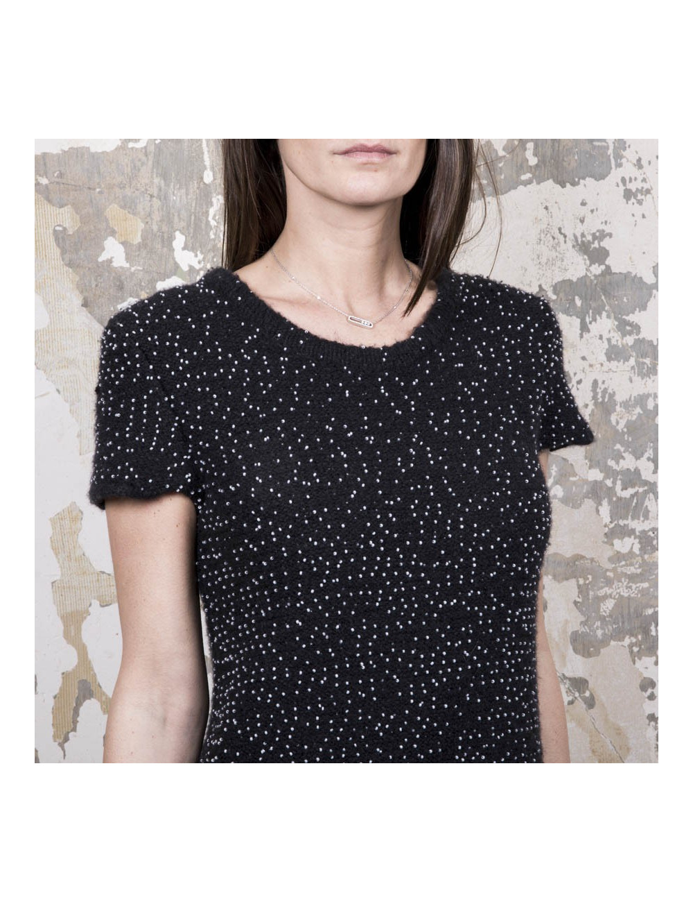 Robe CHANEL en laine noire perlée