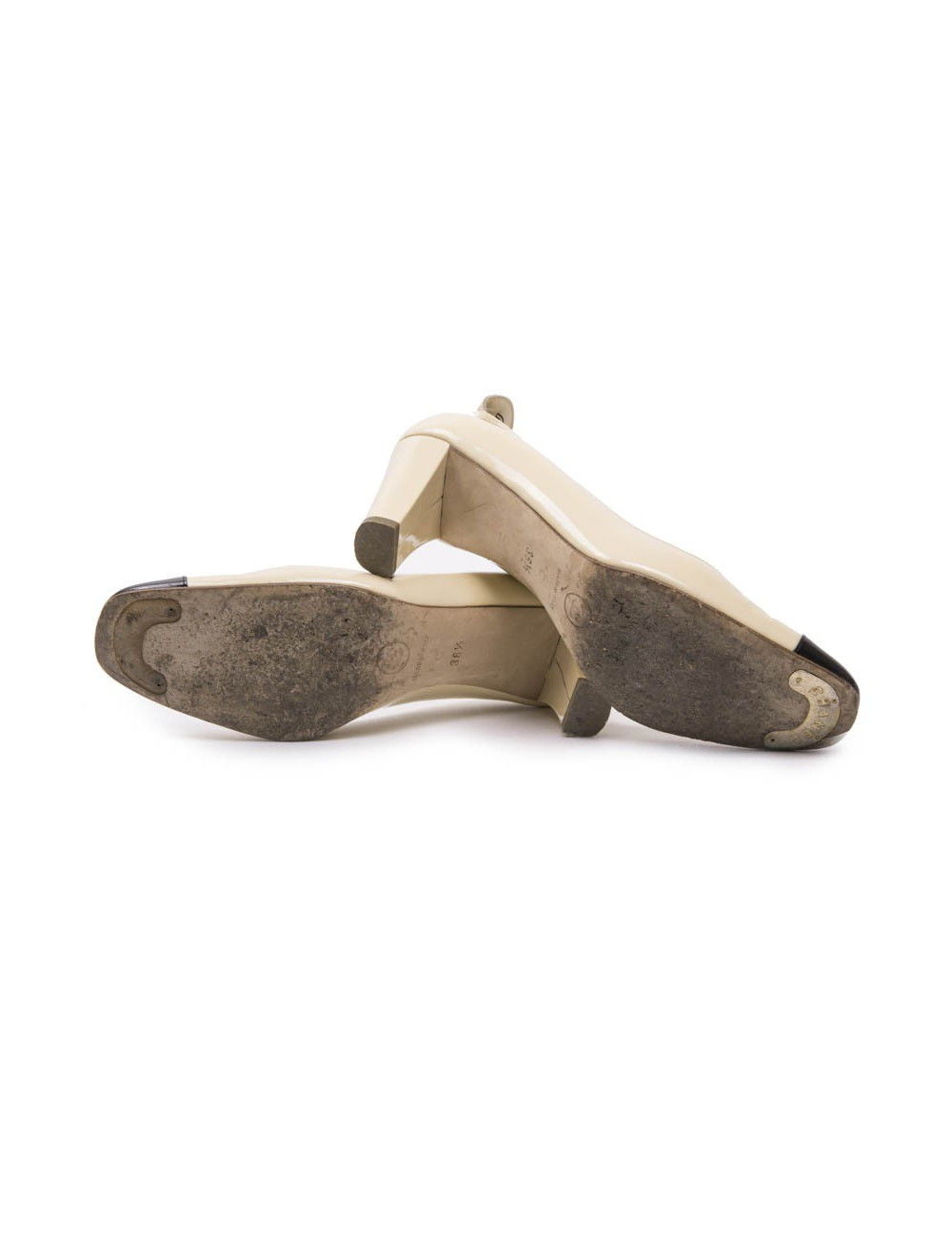 Escarpins CHANEL T 36.5 bicolores 