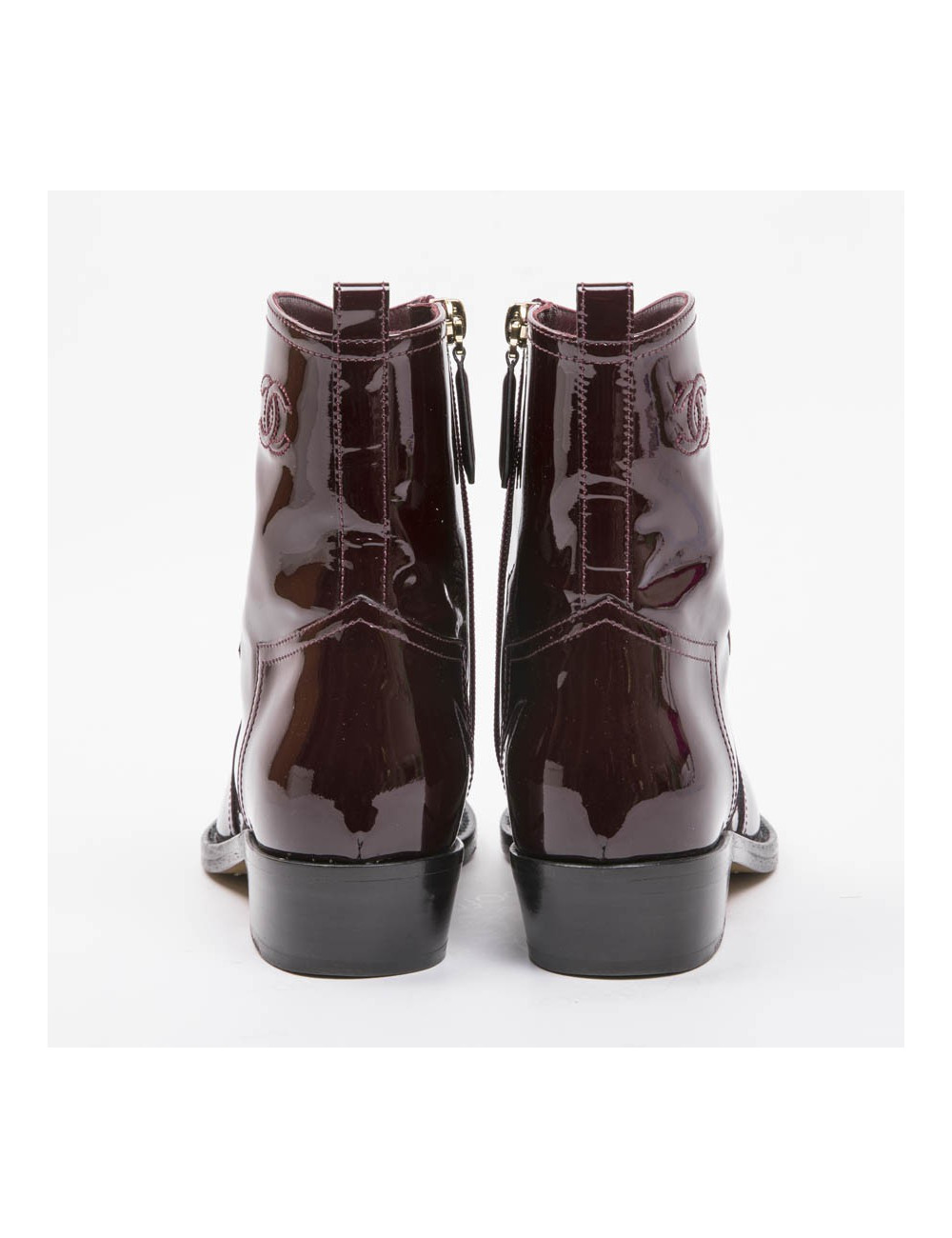 Boots T 37 CHANEL cuir verni lie de vin