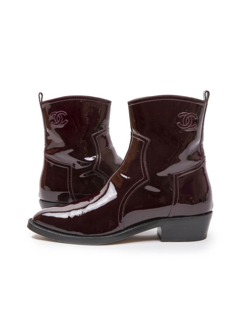 Boots T 37 CHANEL cuir verni lie de vin