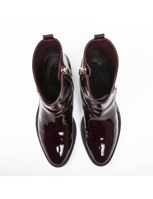 Boots T 37 CHANEL cuir verni lie de vin