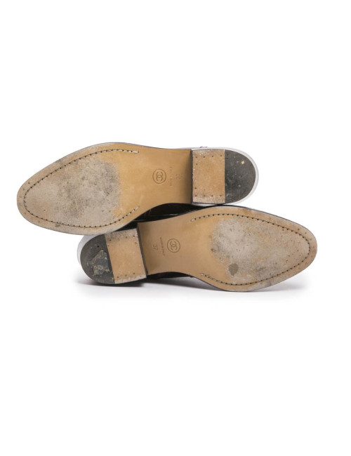 Boots T 37 CHANEL cuir verni lie de vin