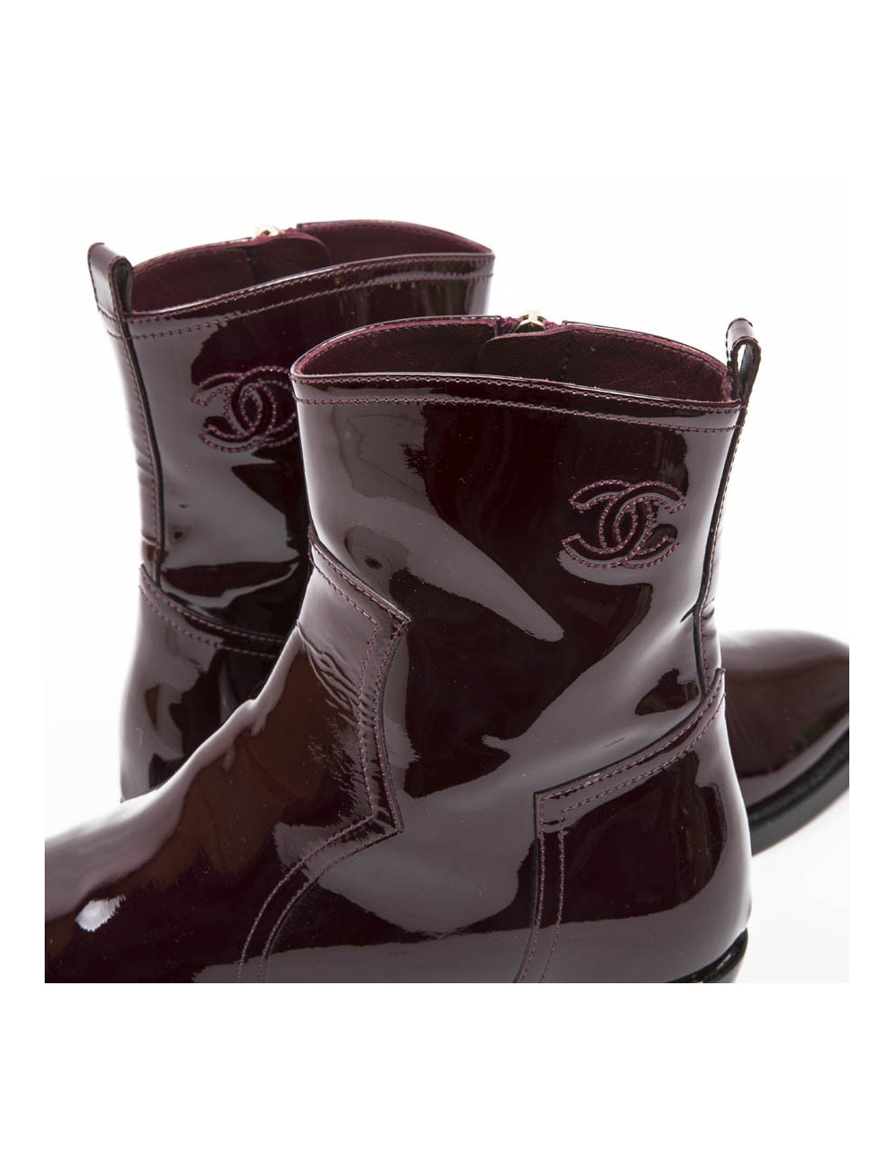 Boots T 37 CHANEL cuir verni bordeaux