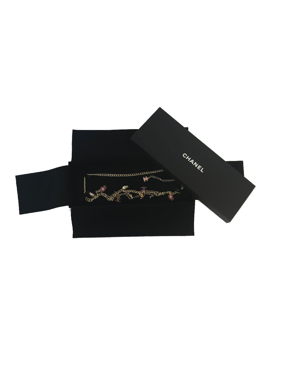 CHANEL "Paris-Shanghai"long necklace belt in gilt metal and charms