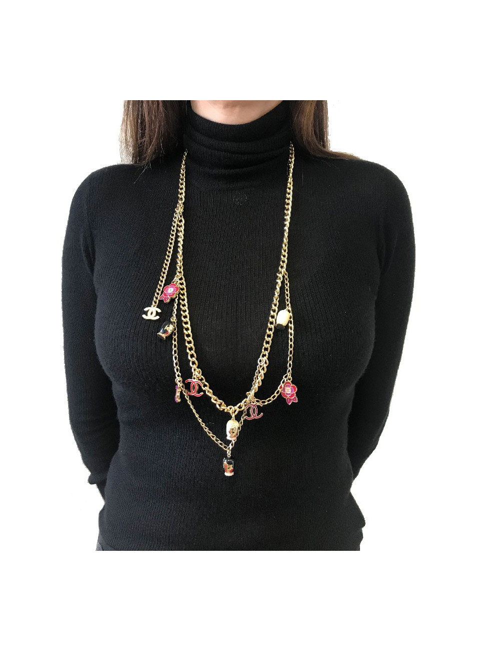 CHANEL "Paris-Shanghai"long necklace belt in gilt metal and charms