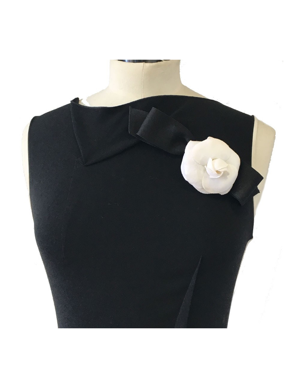 CHANEL camellia knot brooch in black and white fabric