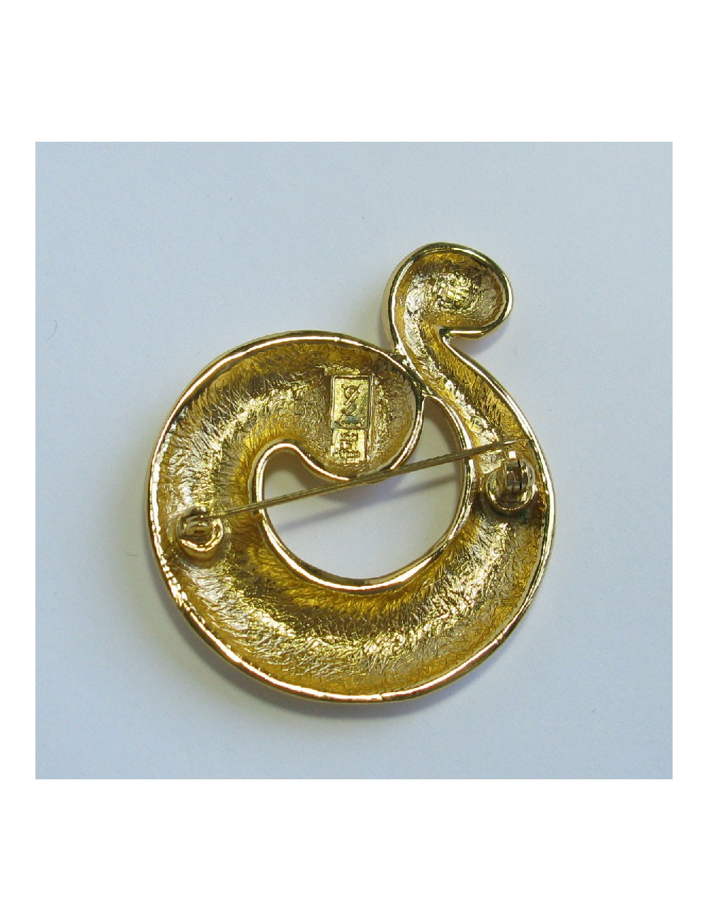 YVES SAINT LAURENT YSL Vintage gilded brooch