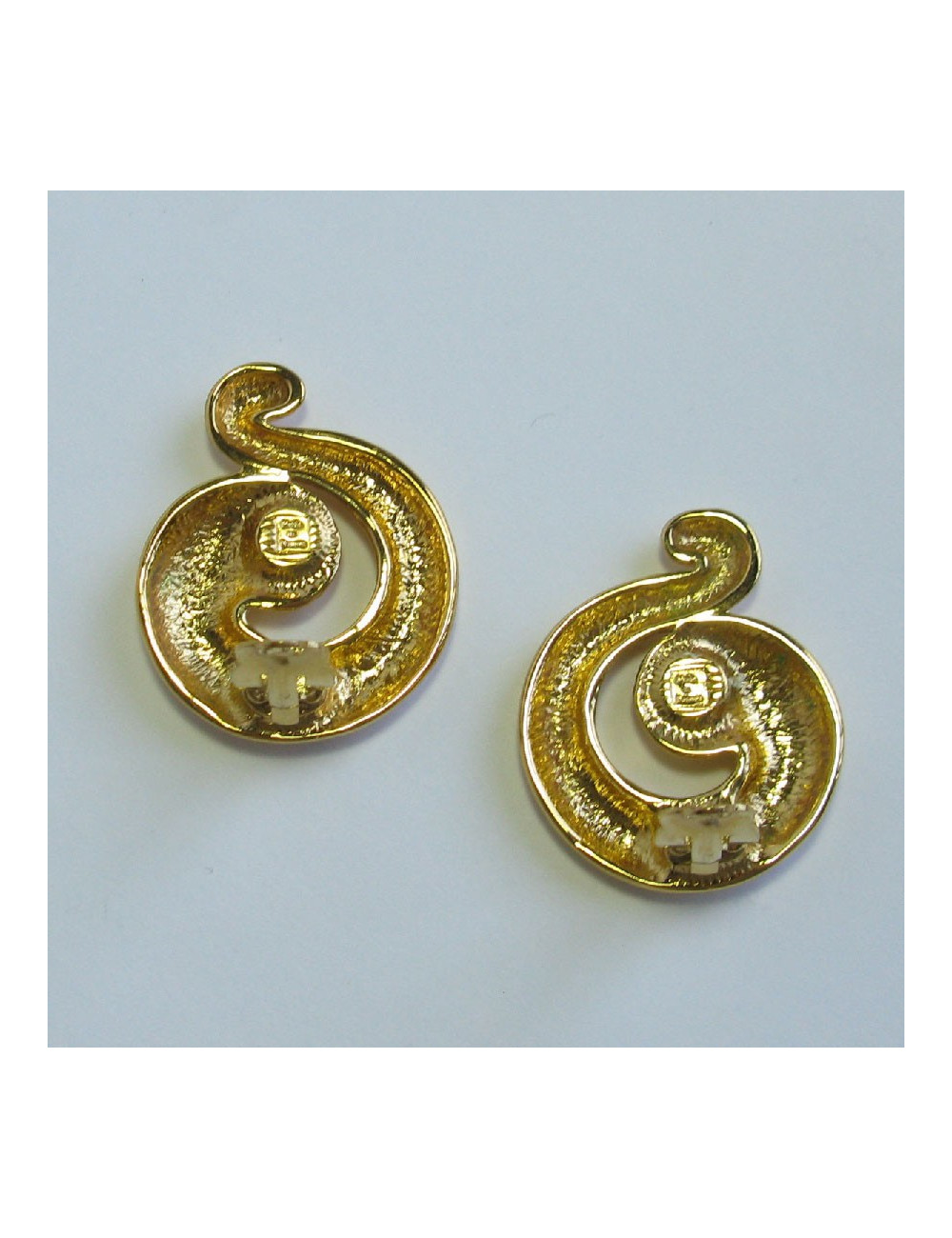 YSL YVES SAINT LAURENT vintage clip-on earrings in gilded metal