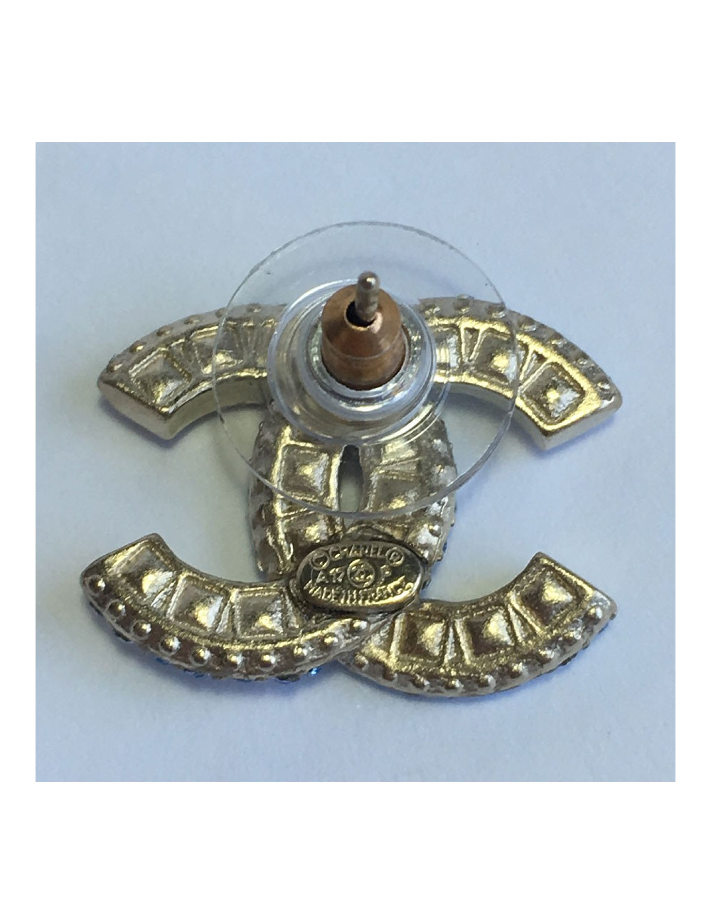 Boucles d'oreille clous CHANEL double C strass