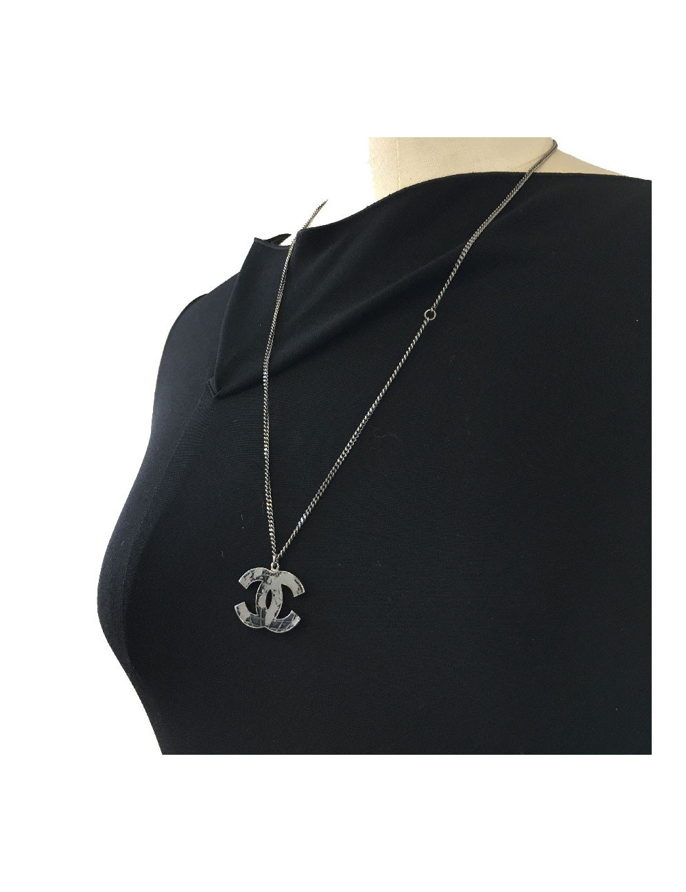 CHANEL CC necklace in ruthenium metal