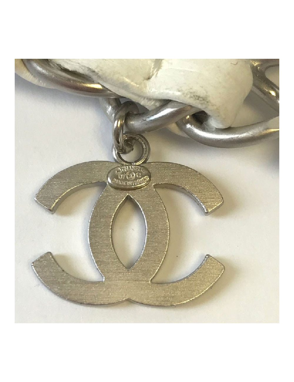 Ceinture CHANEL T85 en chaine argentée et cuir blanc et noir 