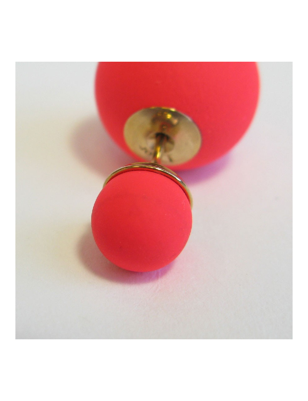 Boucle d'oreille "Tribales"DIOR en gomme rose fluo