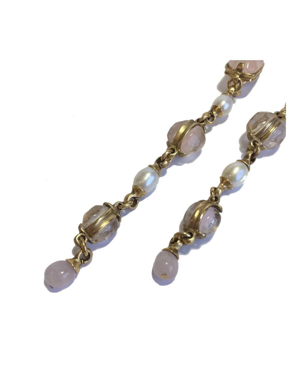 Boucles d'oreille GOOSSENS pendantes en pâte de verre blanche et rose pâle