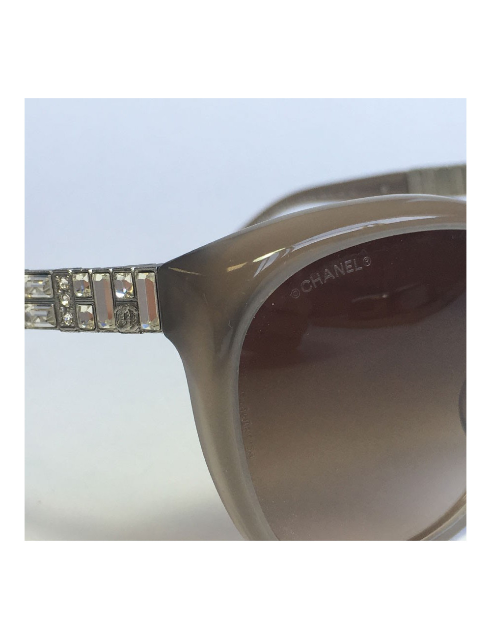 CHANEL sunglasses with rhinestones paved temples